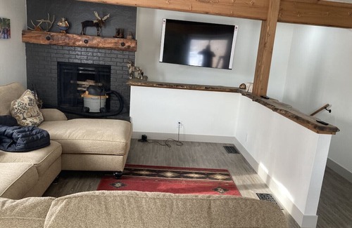 Kalispell Apartment | Long Term Stay! Central Townhome in Kalispell
