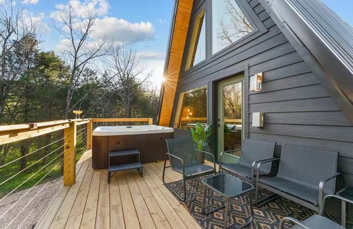 Omaha Cabin | Modern Creekside A-Frame w/Hot Tub & Forest Views