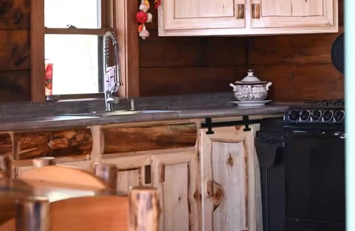 Jim Falls Cabin | Hidden nook cabin