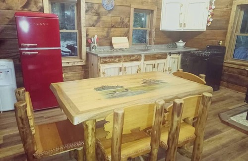 Jim Falls Cabin | Hidden nook cabin
