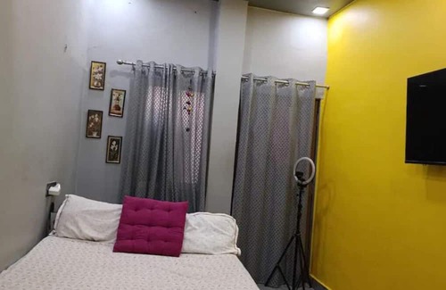 Allahabad House | Charming 1-bedroom building in beautiful Prayagraj with WiFi