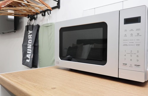 Margam Apartment | Parking, En-Suite Double Room, Kitchen