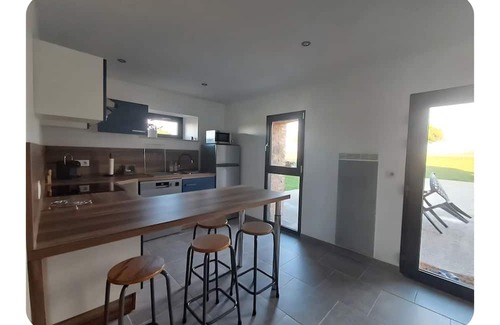 Pleaux House | Le gîte de Lachaux (Cantal)