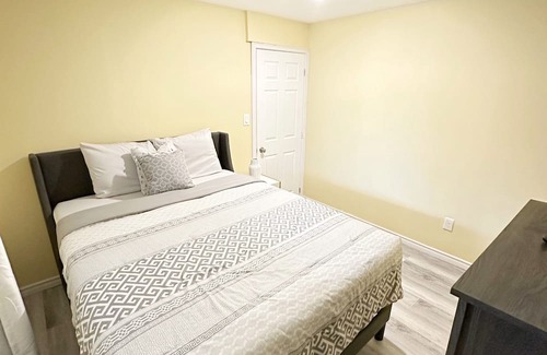 Leamington House | Foresight Chalets Carolina Woods Suite
