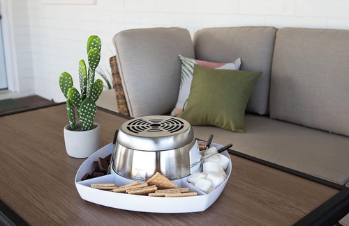 Village Grove House | Stylish Family Retreat ★ Kid-Friendly ★ Near Old Town & Golf Courses