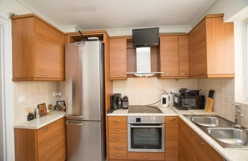 Pasalimani Apartment | Illusion 1 - Cozy Retreat in Central Piraeus