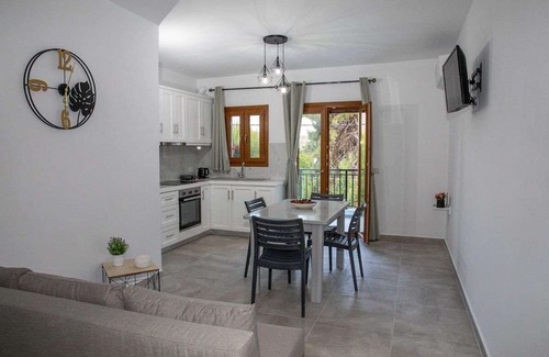 Lakkion Apartment | LEROS HOUSES A PORTO LAGO #3 Apartment w/2 bedrooms w/1 double bed,1 single bed