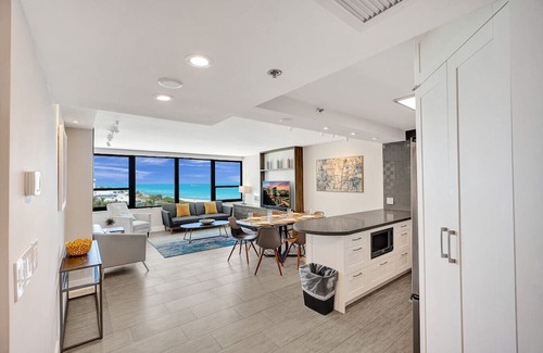 Mid Beach Apartment | Luxury Condo with Resort Amenities, Pools, Gym & Sauna 804