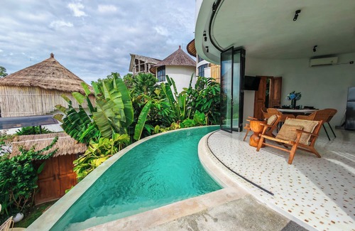 Jimbaran Bay Villa | Uluwatu 3 Bedroom Villa #2 Private Pool, Equipped Kitchen, Ocean View