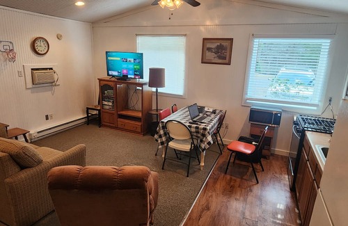 Antes Fort Cabin | Deer Charming 2-bedroom Fly Fishing cabin with WiFi, AC in Waterville, PA