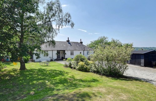 Abbess Roding Cottage | Charming Country cottage