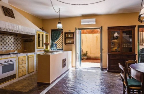 Santa Tecla Villa | Villa Torto | 3 Bedrooms | Private Pool and Terrace | Santa Tecla | Acireale | Sicily