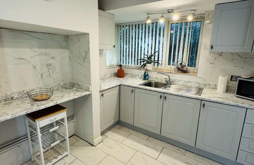 Langstone House | Bryn Gwyn Lodge