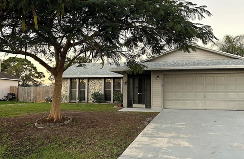 Port Saint Lucie House | Pristine home with private pool in Port st Lucie
