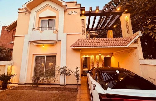 Lahore House | Haven Lodge, Luxurious 4BR Spanish Villa in Lahore