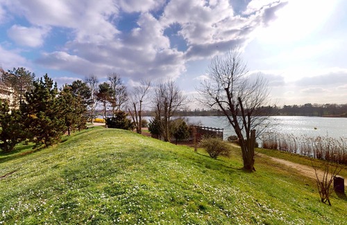 Ormetteau-Port Apartment | Charming 3-bedroom apartment in delightful Créteil with WiFi