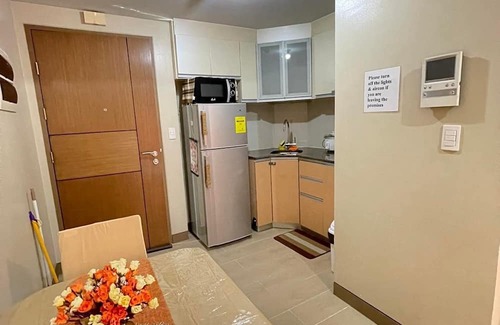 Pasay Apartment | Cozy Airport Condotel 2-3 mins away from Resorts World Manila