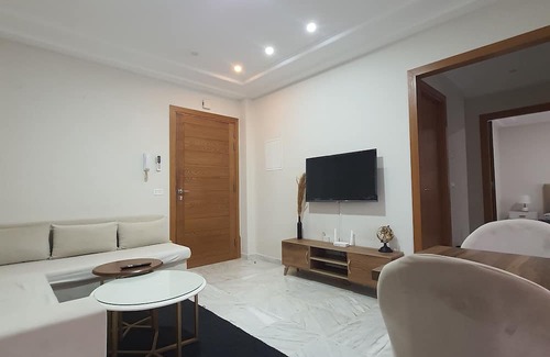 Tunis Apartment | Chic 1-bedroom apartment with AC, WiFi in amazing Tunis