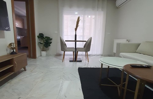 Tunis Apartment | Chic 1-bedroom apartment with AC, WiFi in amazing Tunis