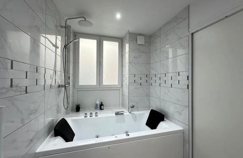 Reims Apartment | Alicante, magnifique "studio spa"