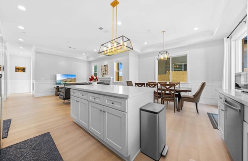 Mount Wilson House | 4 New Construction in 2024 luxury home 4B/4.5B