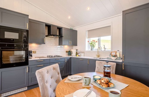 Sandyhills House | Hazel Lodge At Bengairn