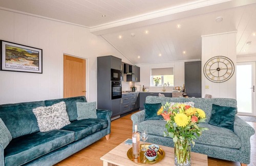 Sandyhills House | Hazel Lodge At Bengairn