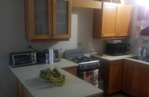 Silver Sands House | 2 Bedroom 2 Bathroom Kitchen Living room and verandah Close to a beach