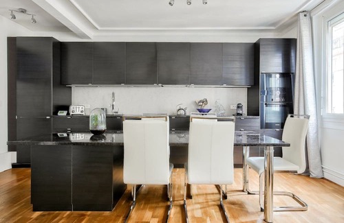 Ternes Apartment | Charming apartment near the Arc de Triomphe