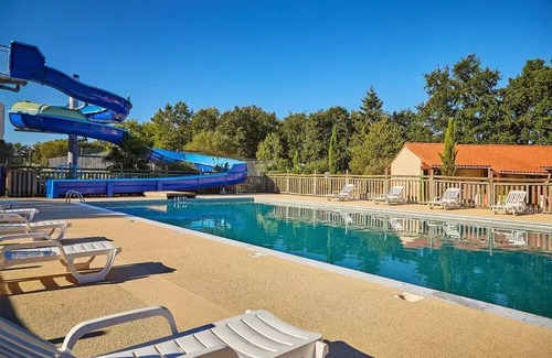 Saint-Georges-de-Montaigu House | Mobil-home | Premium | 2 Ch. | 4 pers. | Terrace Lounge