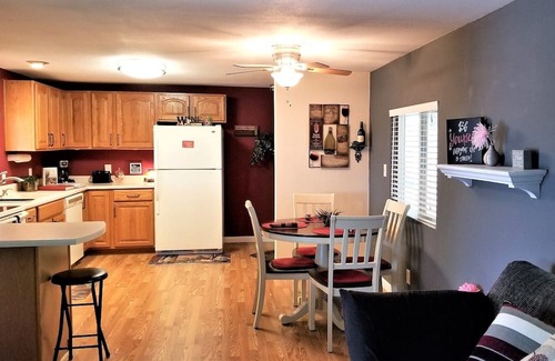 Desert Sands Golf Country House | Quiet and Nicely Decorated MH in Golf Community