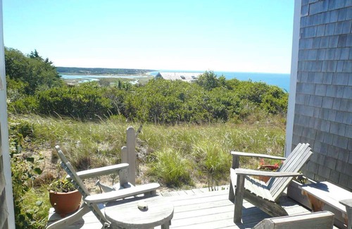 Truro Cabin | Tranquil 3-Bedroom Truro Cabin on Corn Hill – Steps to Bay, Stunning Views!