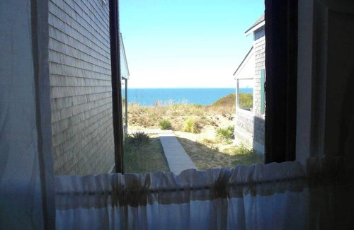 Truro Cabin | Tranquil 3-Bedroom Truro Cabin on Corn Hill – Steps to Bay, Stunning Views!