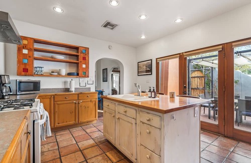 Sam Hughes House | Desert Bloom Bungalow-Historic Sam Hughes Adobe