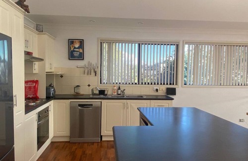 Batehaven House | 3/304 Beach Road, Batehaven