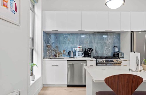 Bedford-Stuyvesant Apartment | Decatur Place by Rove Travel | 1BR Chic Apartment