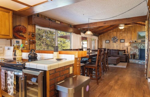 Bass Lake House | Franklin's Place at Bass Lake Yosemite with Boat Dock