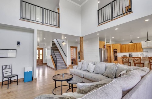 Corvallis Other | Modern Farmhouse Three Bears Getaway