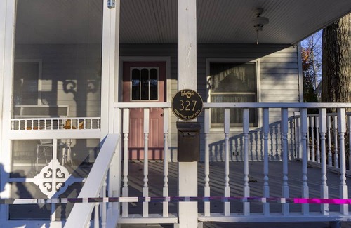 Lakeside Cottage | 327 Elm Ave in Lakeside