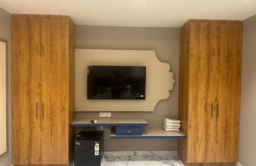 Dausa House | Pinky Hotel