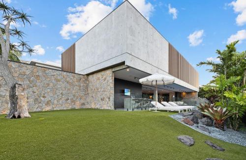 Kingscliff House | Mana Beach House, Kingscliff - Award Winning Luxury