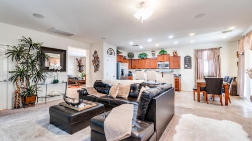 Layton Lakes House | Stylish & Spacious Home home