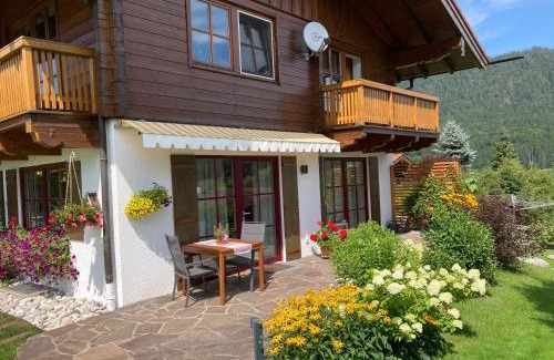 Bischofswiesen Apartment | Ferienwohnung Menzinger