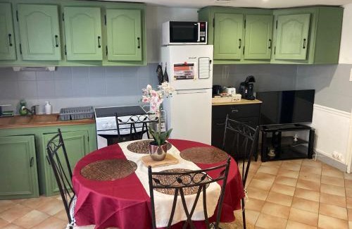 Cuzion House | La Maison du Puit
