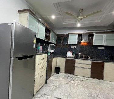 Kondapur Apartment | Stylish 1BHK Flat in Kondapur Near by AMB MALL