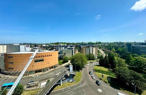 Hemel Hempstead Apartment | Luxury Apartment - City Centre Sleeps 4