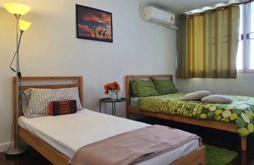 Thanon Phaya Thai Hostel | The Chan Vacation Home