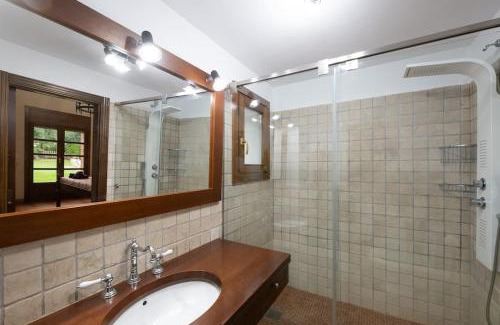 Sant Andreu de Llavaneres Ski Chalet | Villa Maresme