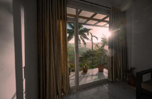 Elappara Bed & Breakfast | Koinad Hills villa