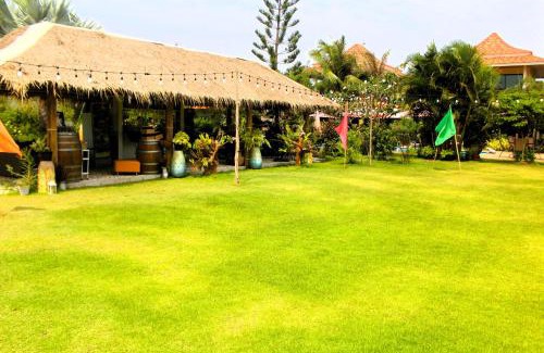 Pak Nam Pran Resort | Aurora Resort